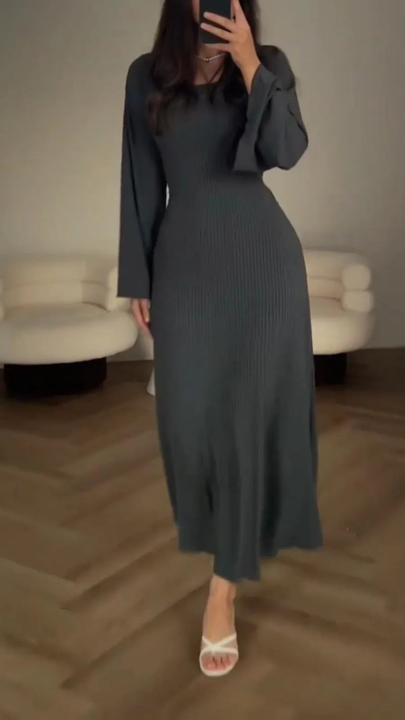Elegantes Bodycon Maxikleid für besondere Anlässe tragen