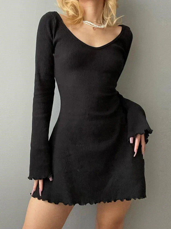 Warmes Gestricktes Sommerkleid Für Dich Im Stilvollen Design