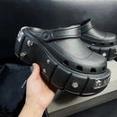 Bequemes - Coole Punk-Nieten-Plattformschlappen für dich