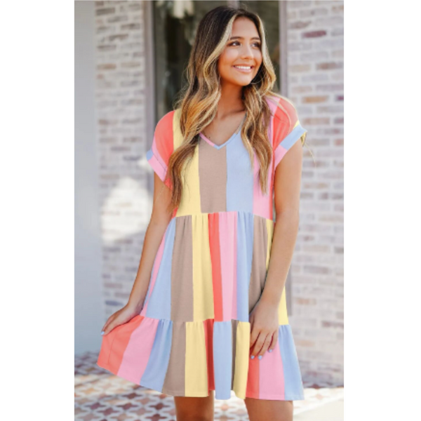 Buntes und Leichtes Damen Kleid für Dich zum Tragen