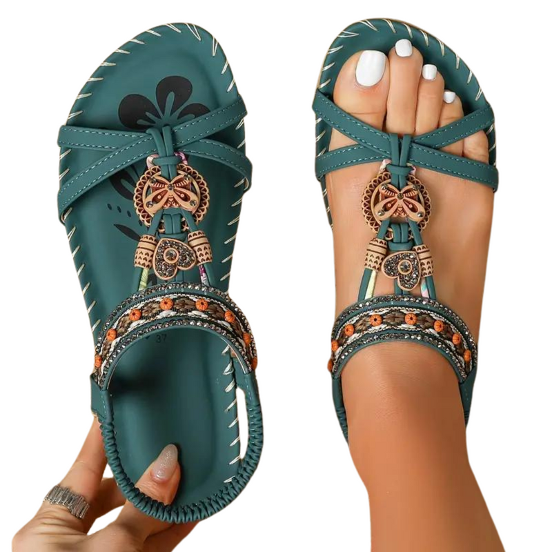 Weiche Sandalen mit Strass-Schmetterlingen für den Sommer