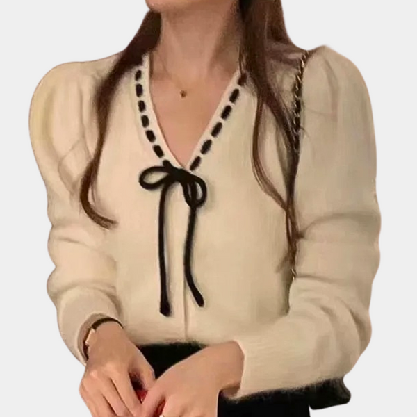 Eleganter Damenpullover mit V-Ausschnitt und Schleife