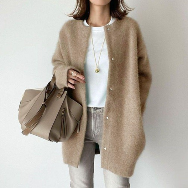 Bequeme Und Stilvolle Strickjacke Für Jedes Wetter