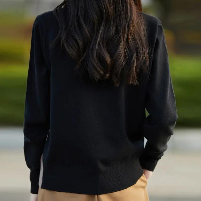 Bequemer Eleganter Pullover Für Damen Im Modernen Stil