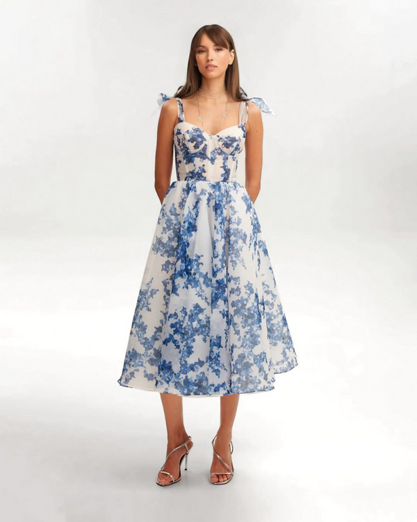 Elegantes Kleid mit Blumenmuster für besondere Anlässe