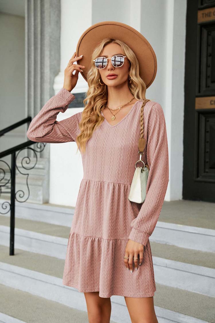 Elegantes Rosa Kleid mit Rüschen für dich zum Feiern