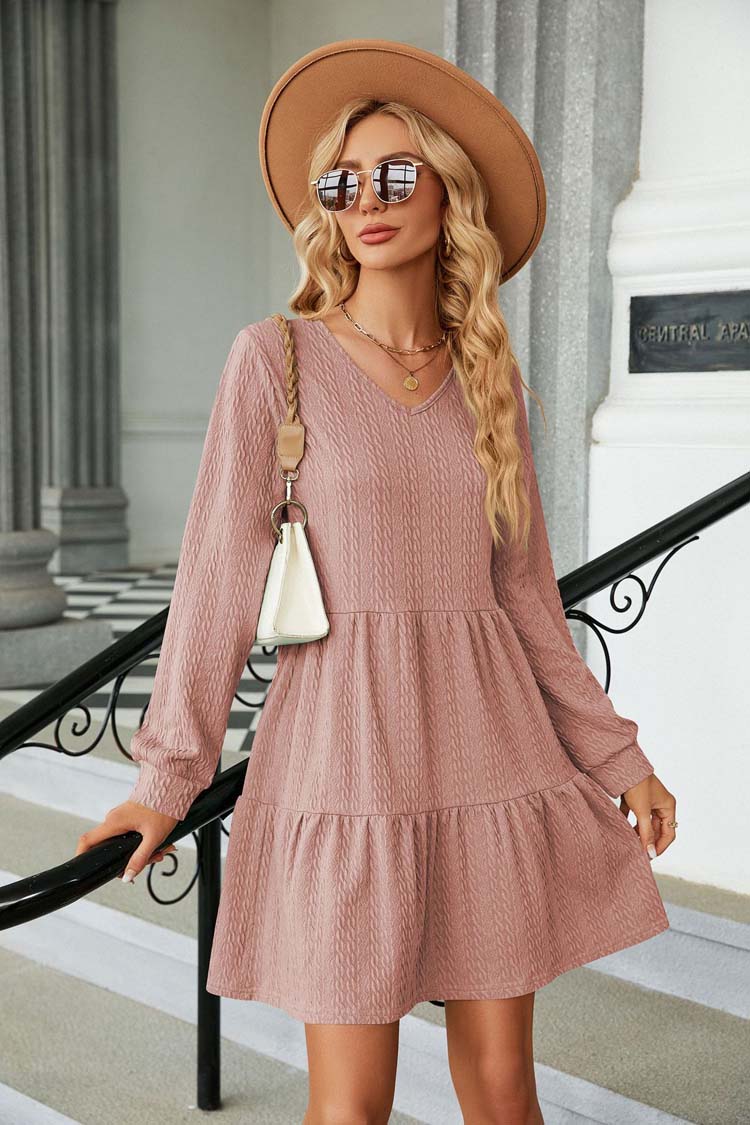 Elegantes Rosa Kleid mit Rüschen für dich zum Feiern