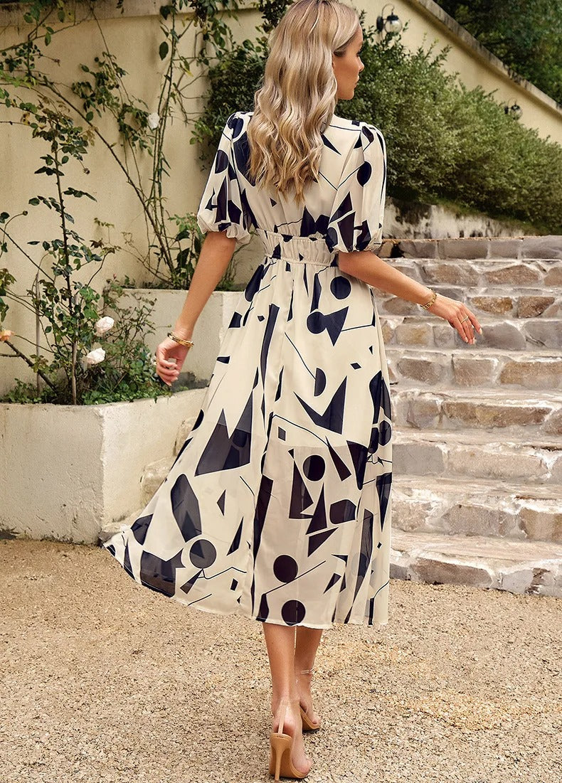 Elegantes Mathilda Midikleid für Damen mit Stil und Komfort