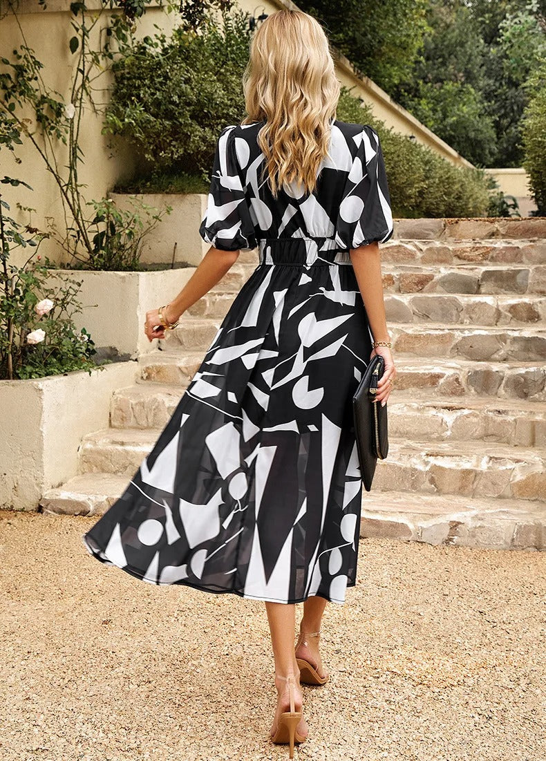 Elegantes Mathilda Midikleid für Damen mit Stil und Komfort