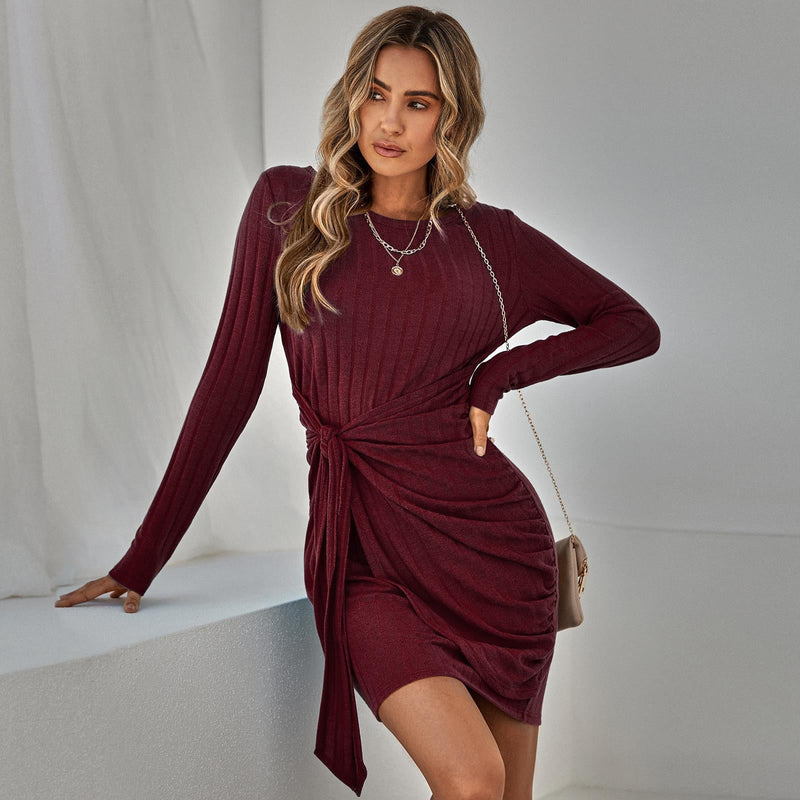 Bequemes Rotes Wickelkleid Mit Langen Ärmeln Für Dich