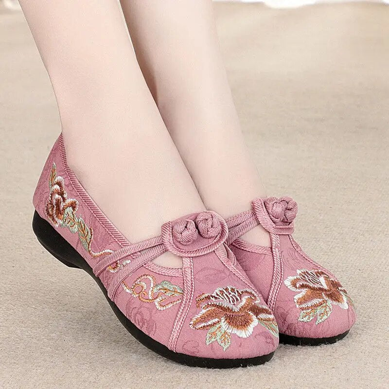 Bequeme und Elegante Leichtes - Bestickte Damen Sandalen für dich