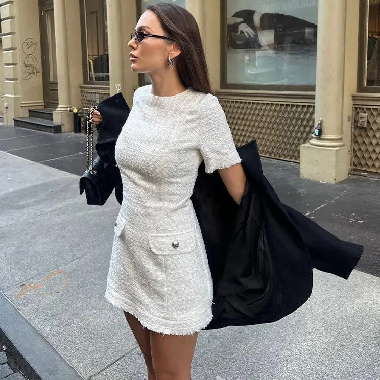 Elegant Etuikleid mit Taschendetai für jeden Tag
