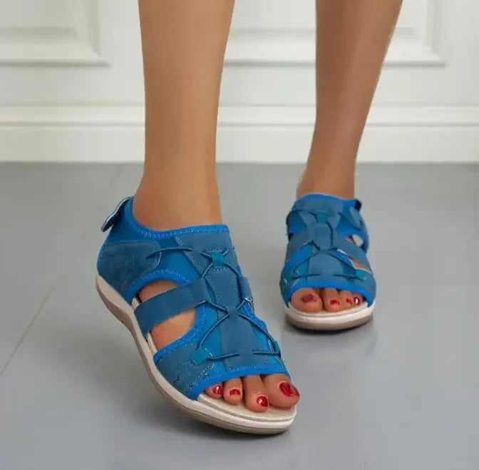Weiche und stilvolle verstellbare Sommersandalen für dich