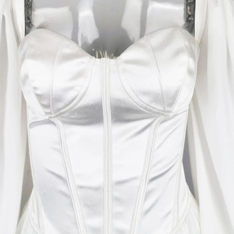 Elegantes Emma -Satin Bustier Mini Kleid mit Puffärmeln