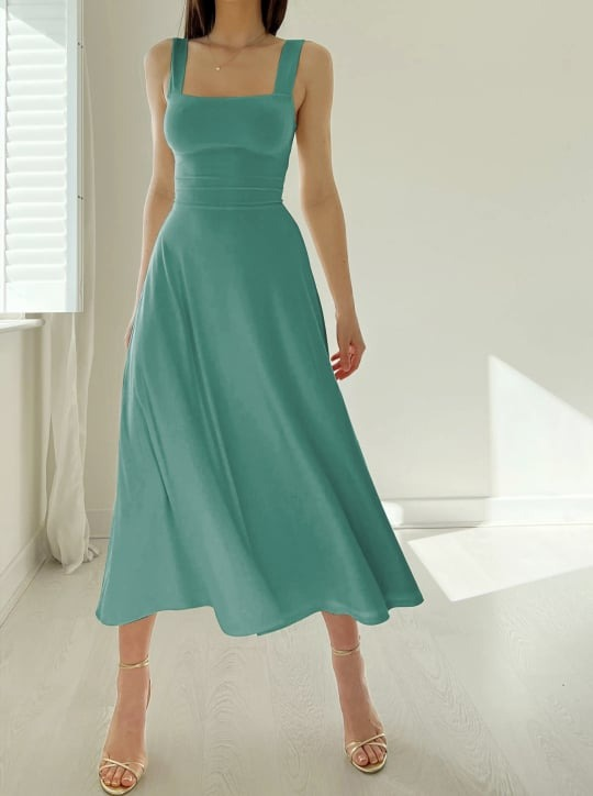 Elegantes Antonia Damen Midikleid mit breiten Trägern