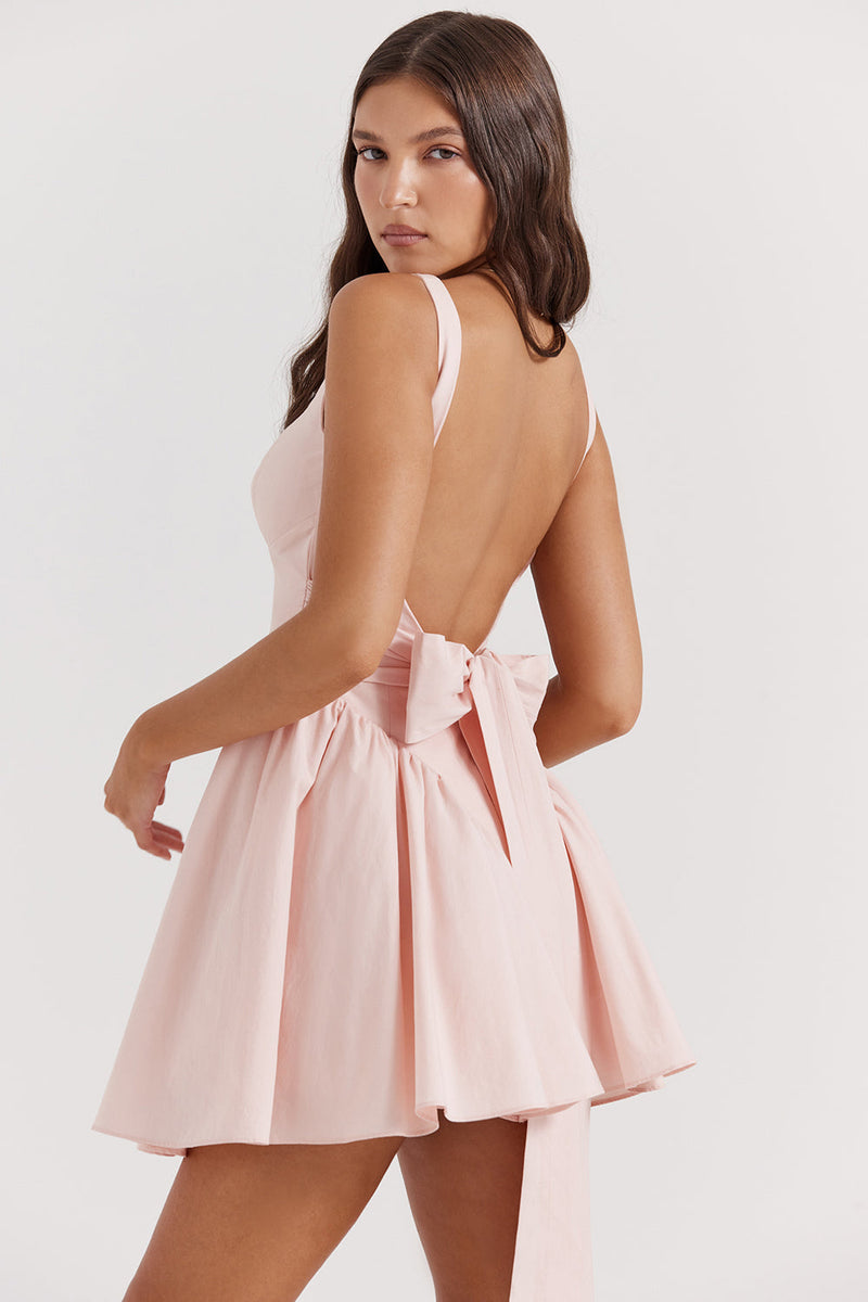 Elegantes Mini-Kleid Mit Schleife Für Feste Anlässe
