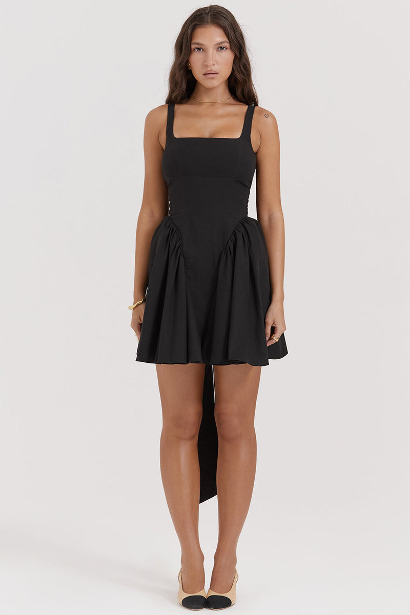 Elegantes Mini-Kleid Mit Schleife Für Feste Anlässe