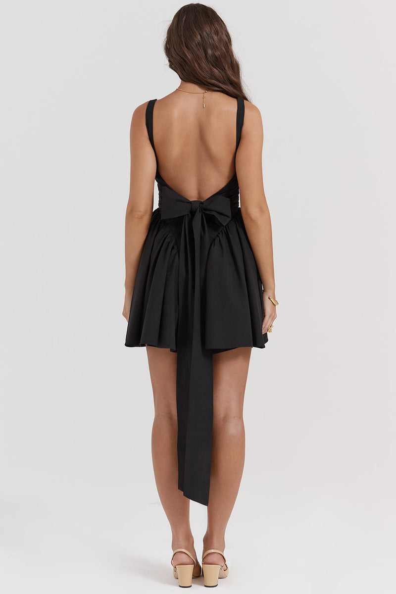Elegantes Mini-Kleid Mit Schleife Für Feste Anlässe