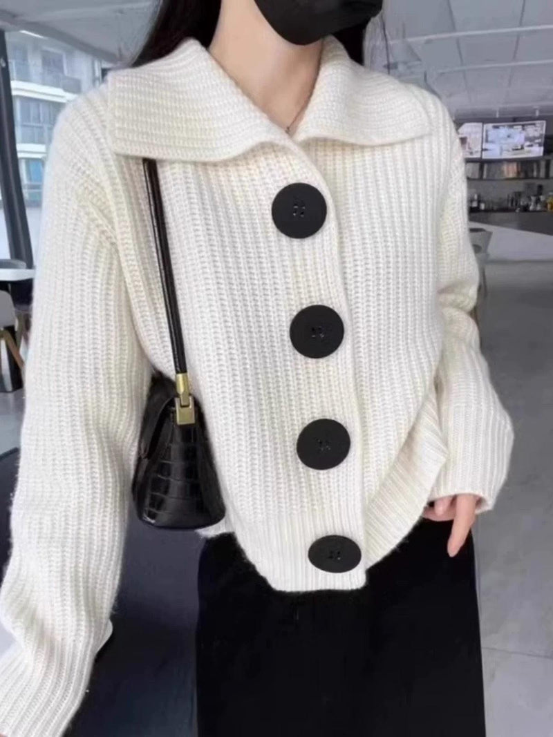 Fuller – Gemütlicher weißer Pullover mit langen Ärmeln