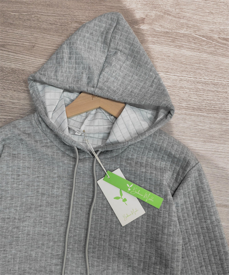Greta - Schicker einfarbiger Kapuzenpullover mit langen Ärmeln