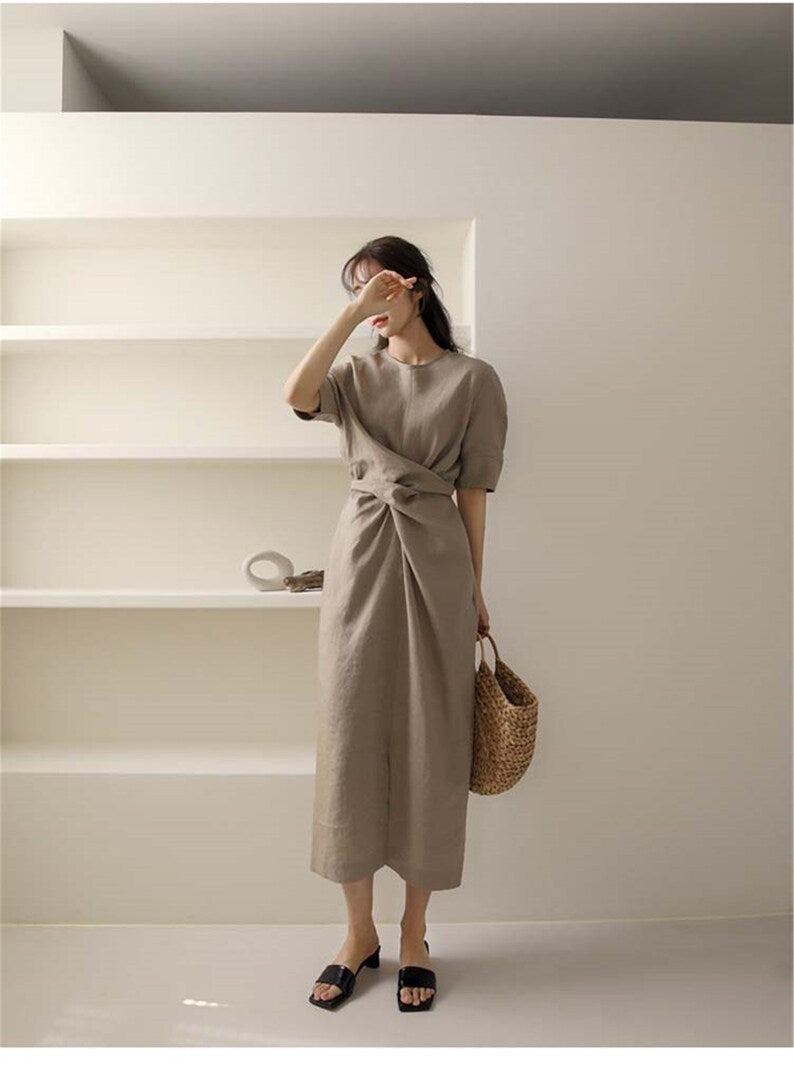 Elegantes Khaki-Leinenkleid für den lässigen Boho-Look