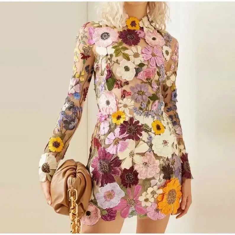 Warmes und Handgefertigtes Blumenkleid für Dich kaufen