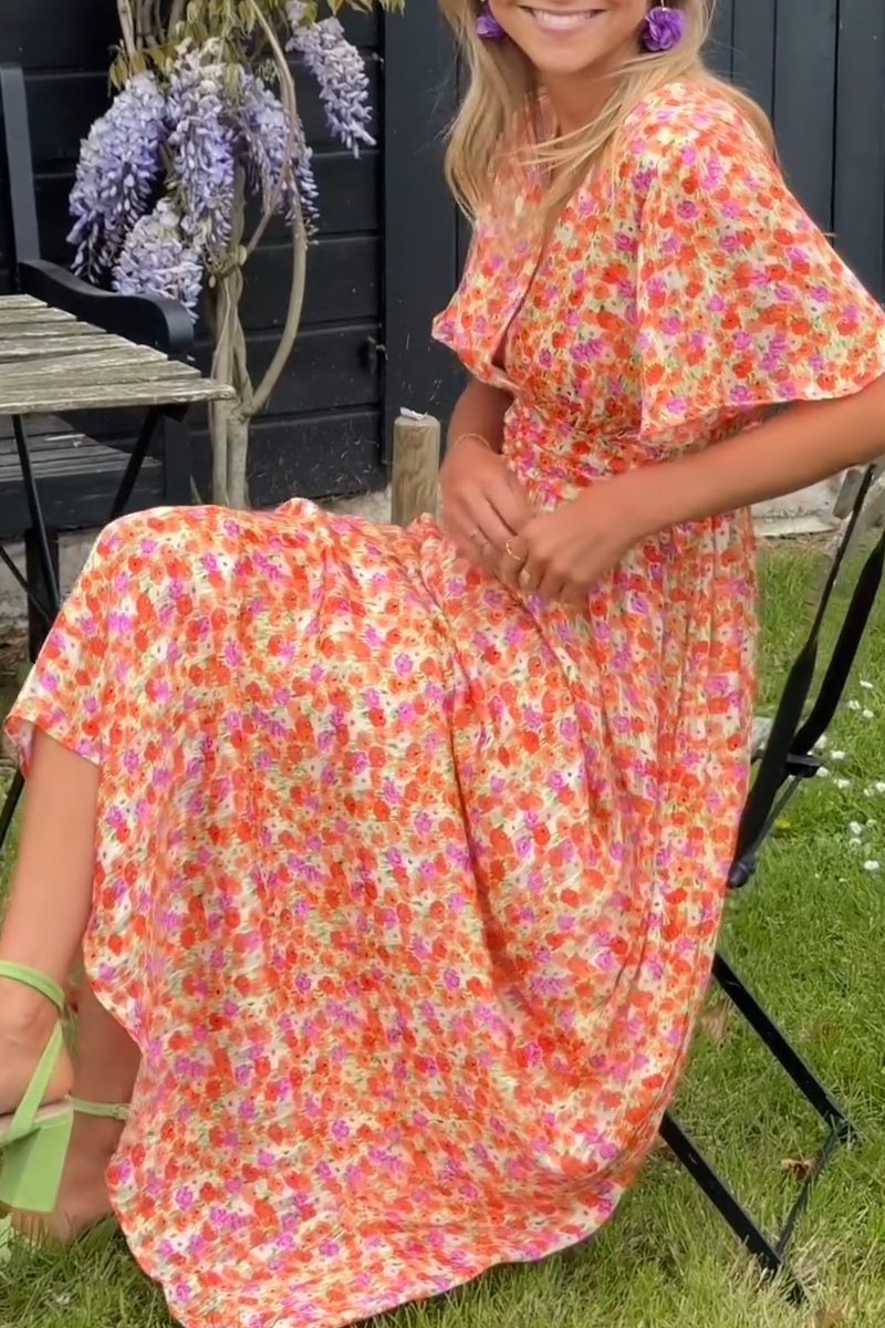 Elegantes Margot Damenkleid mit V-Ausschnitt für Auftritte
