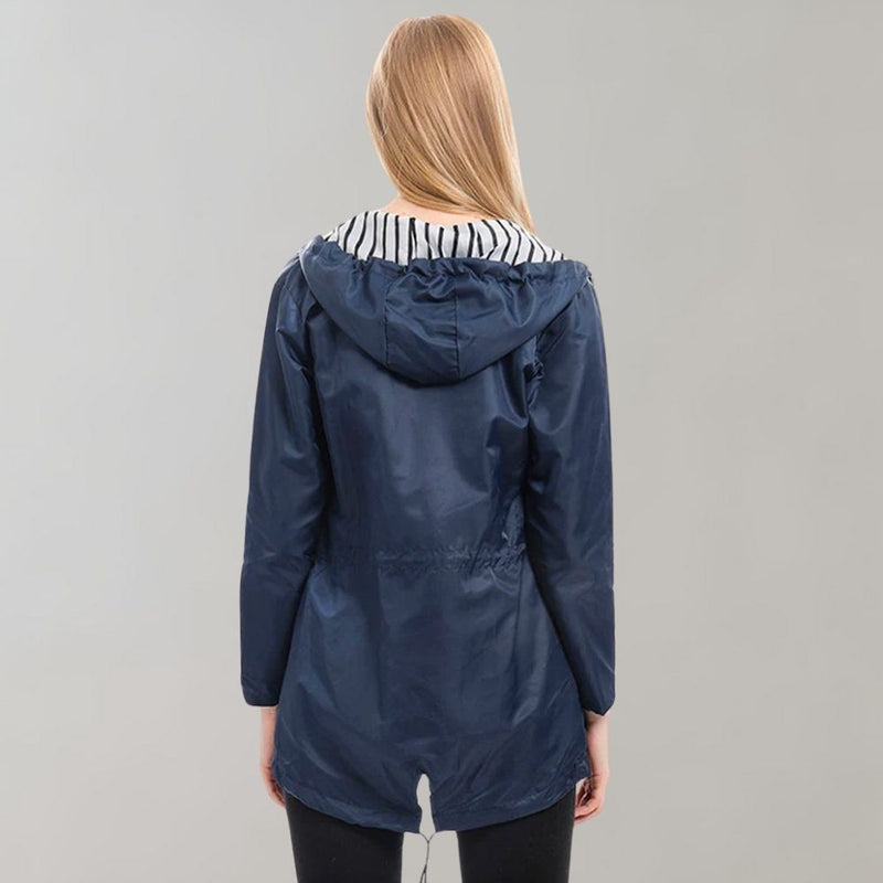 Lange Damen-Regenjacke mit Kapuze