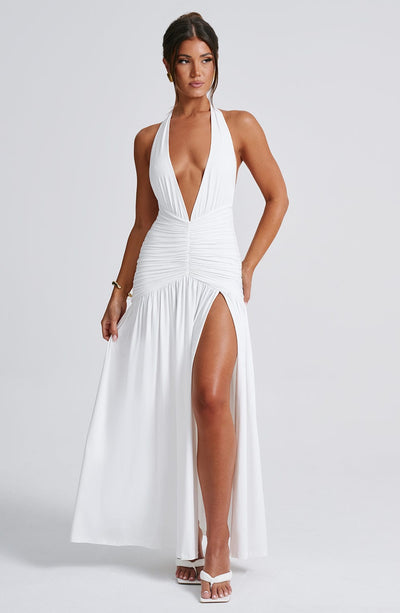 Elegantes Frieda Kleid mit Spaghettiträgern für den Sommer