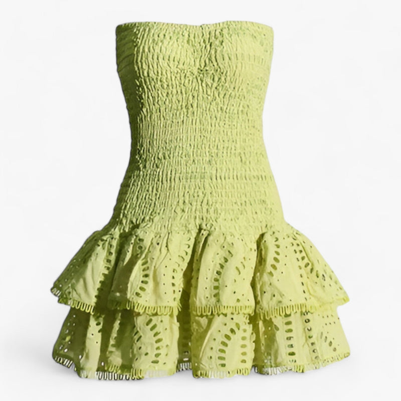 Elegantes Kleid für Frauen mit Stil und Faltenkleid