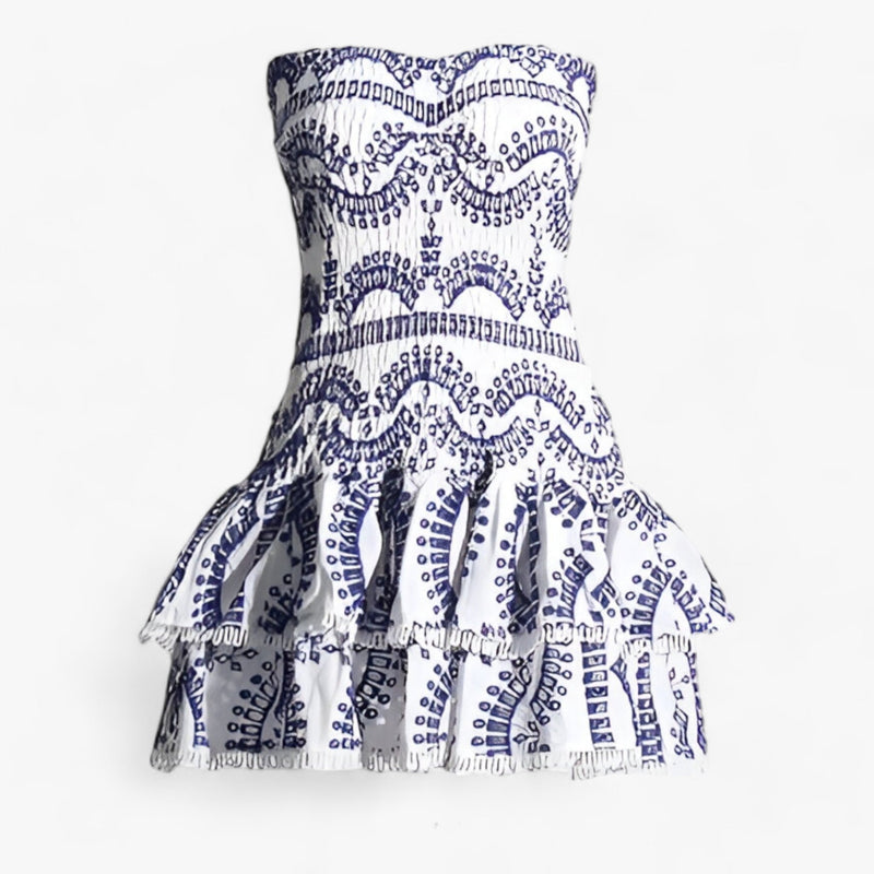 Elegantes Kleid für Frauen mit Stil und Faltenkleid