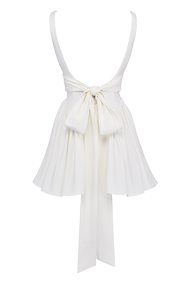 Elegantes Mini-Kleid Mit Schleife Für Feste Anlässe