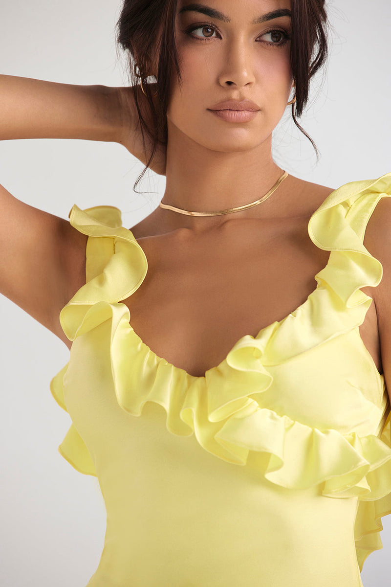 Minikleid mit Rüschen für einen eleganten Sommerlook
