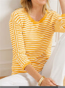 Weicher Langarmpullover In Orange Und Marineblau Gestreift