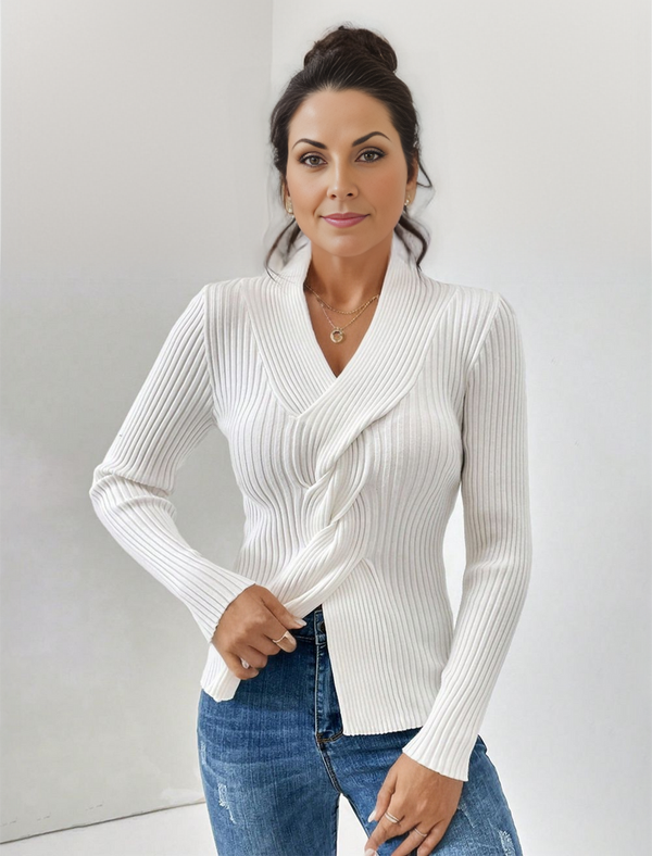 Weicher Weißer Pullover Für Gemütliche Tage Zuhause